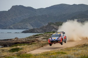 Hyundai Motorsport_Rally Sardegna 01